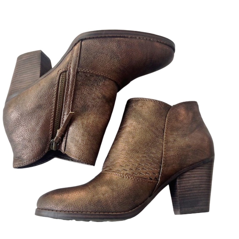 BareTraps Metallic Brown Ankle Boots